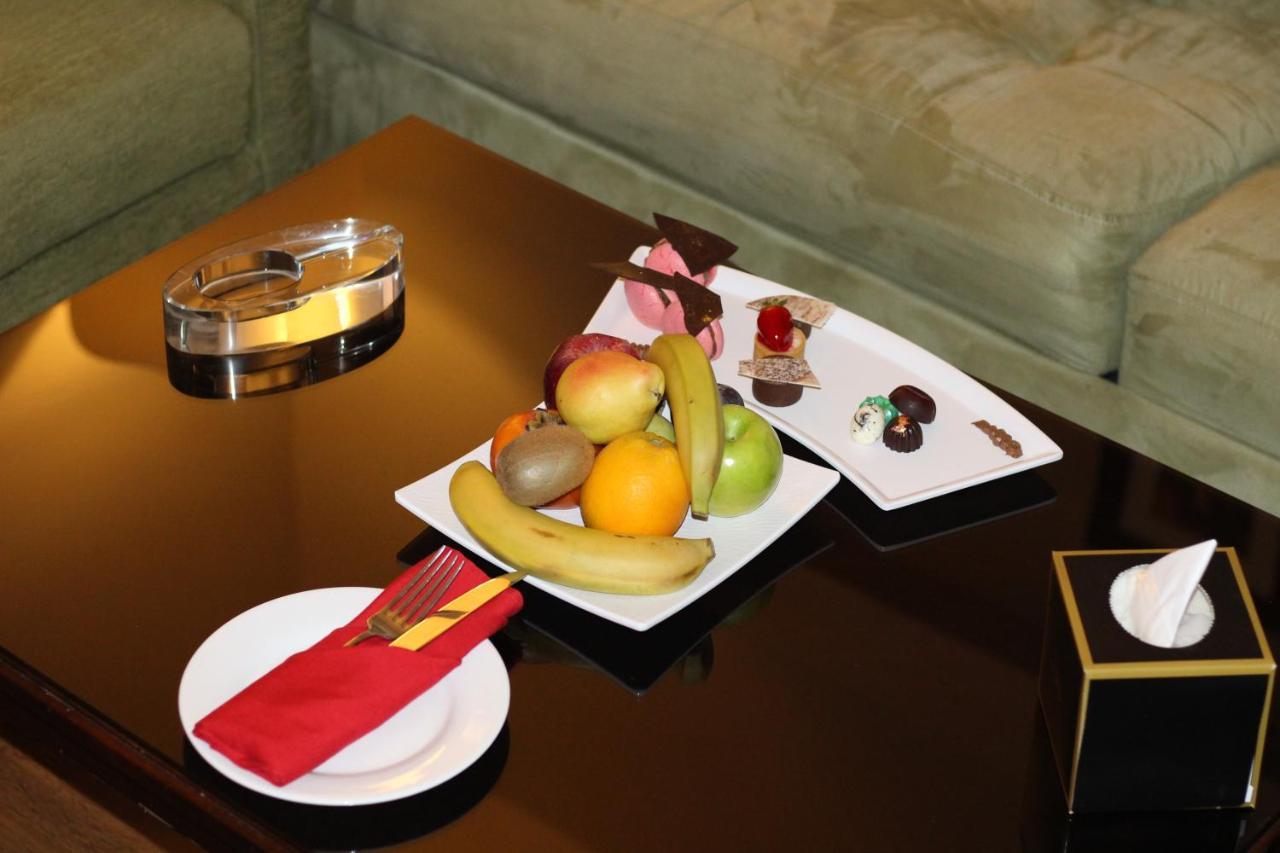 Oryx Hotel Áqaba Exterior foto Fruit plate